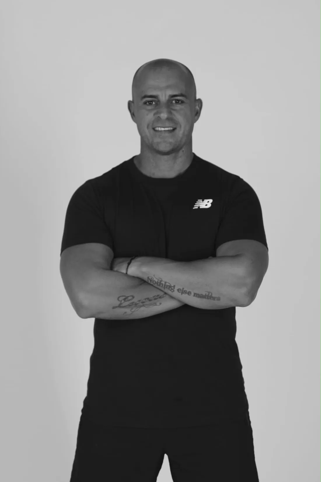 Marcos Schanz, entrenador de EMFIT, de brazos cruzados